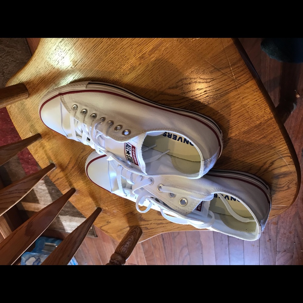 Converse - Picture 2 of 5